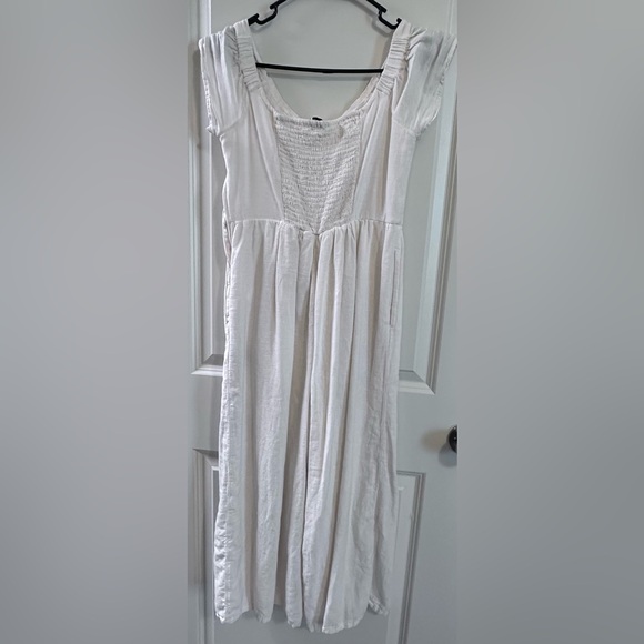 White Women’s Jumpsuit with Buttons - Picture 5 of 6